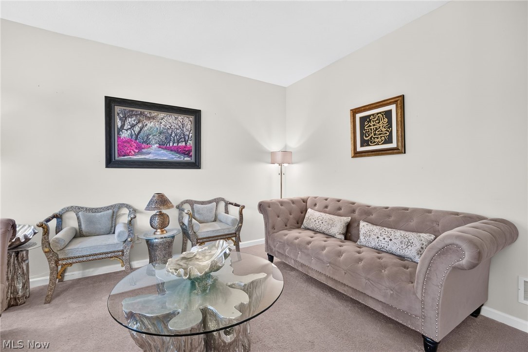 9362 Sagamore Circle Strongsville OH 44136