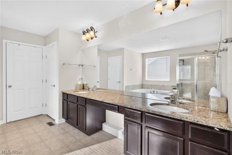 9362 Sagamore Circle Strongsville OH 44136