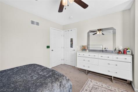 9362 Sagamore Circle Strongsville OH 44136