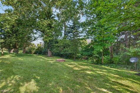 9362 Sagamore Circle Strongsville OH 44136