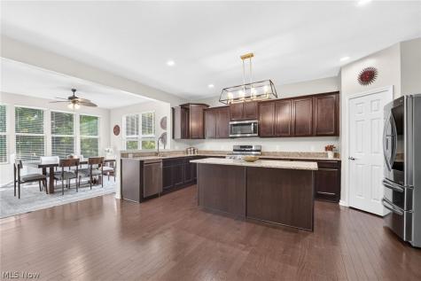 9362 Sagamore Circle Strongsville OH 44136