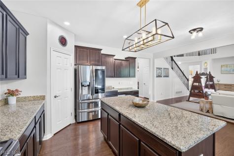 9362 Sagamore Circle Strongsville OH 44136