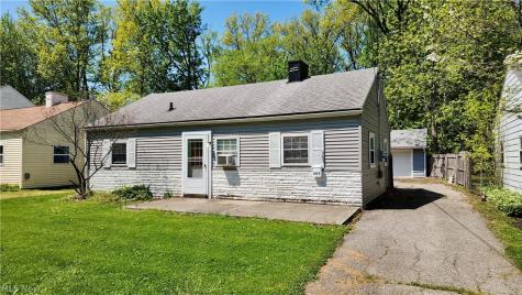 863 North Painesville OH 44077