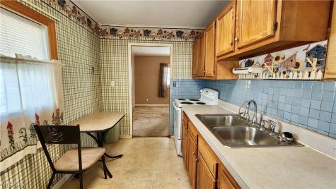 863 North Painesville OH 44077