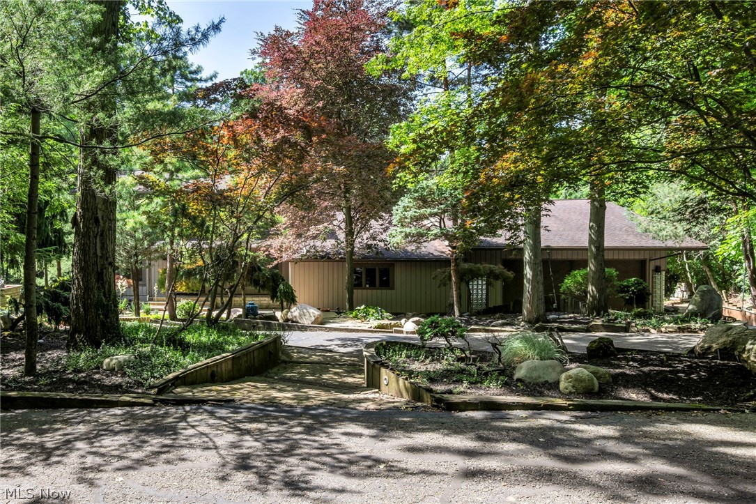 35550 Hanna Road Willoughby Hills OH 44094