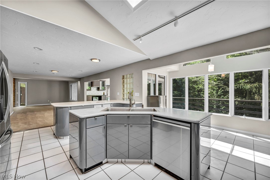 35550 Hanna Road Willoughby Hills OH 44094