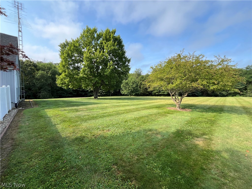1368 Andora Road NE Carrollton OH 44615