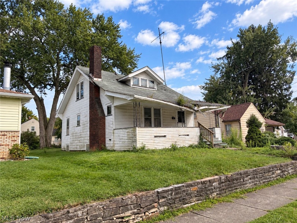 1454 Sheridan Avenue NE Warren OH 44483