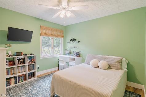 875 Dunning Road New Franklin OH 44614
