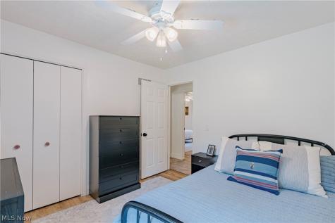 875 Dunning Road New Franklin OH 44614