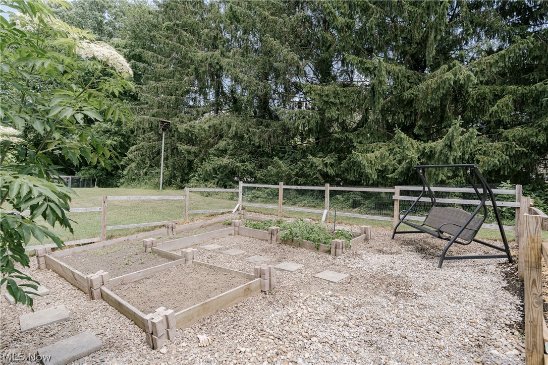875 Dunning Road New Franklin OH 44614