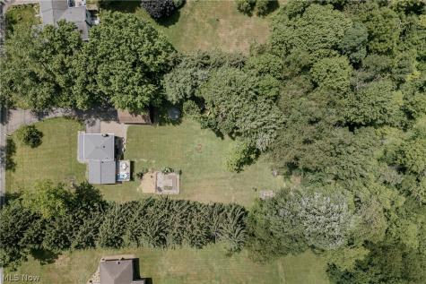 875 Dunning Road New Franklin OH 44614