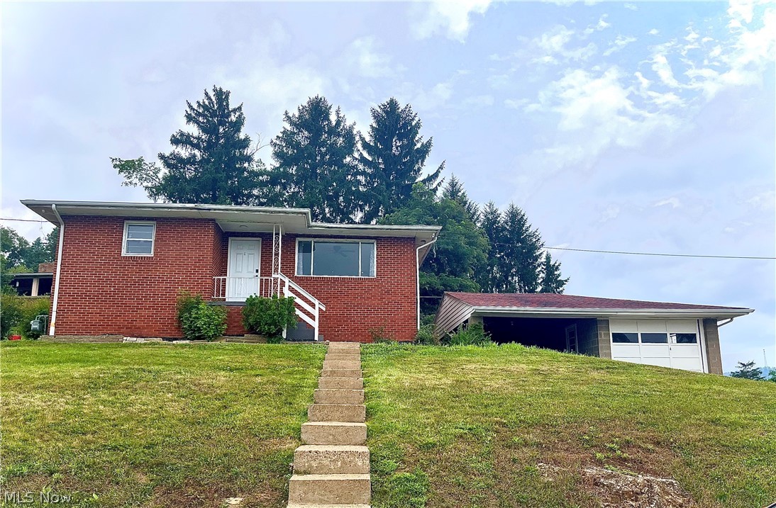 809 Delia Avenue Martins Ferry OH 43935
