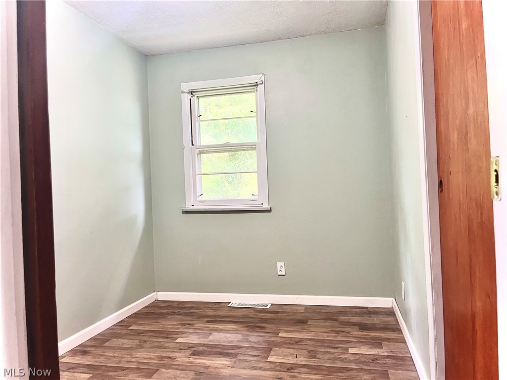 809 Delia Avenue Martins Ferry OH 43935