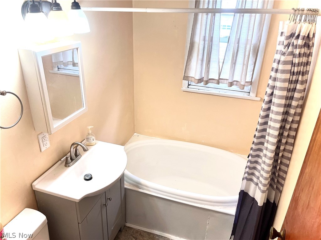 809 Delia Avenue Martins Ferry OH 43935