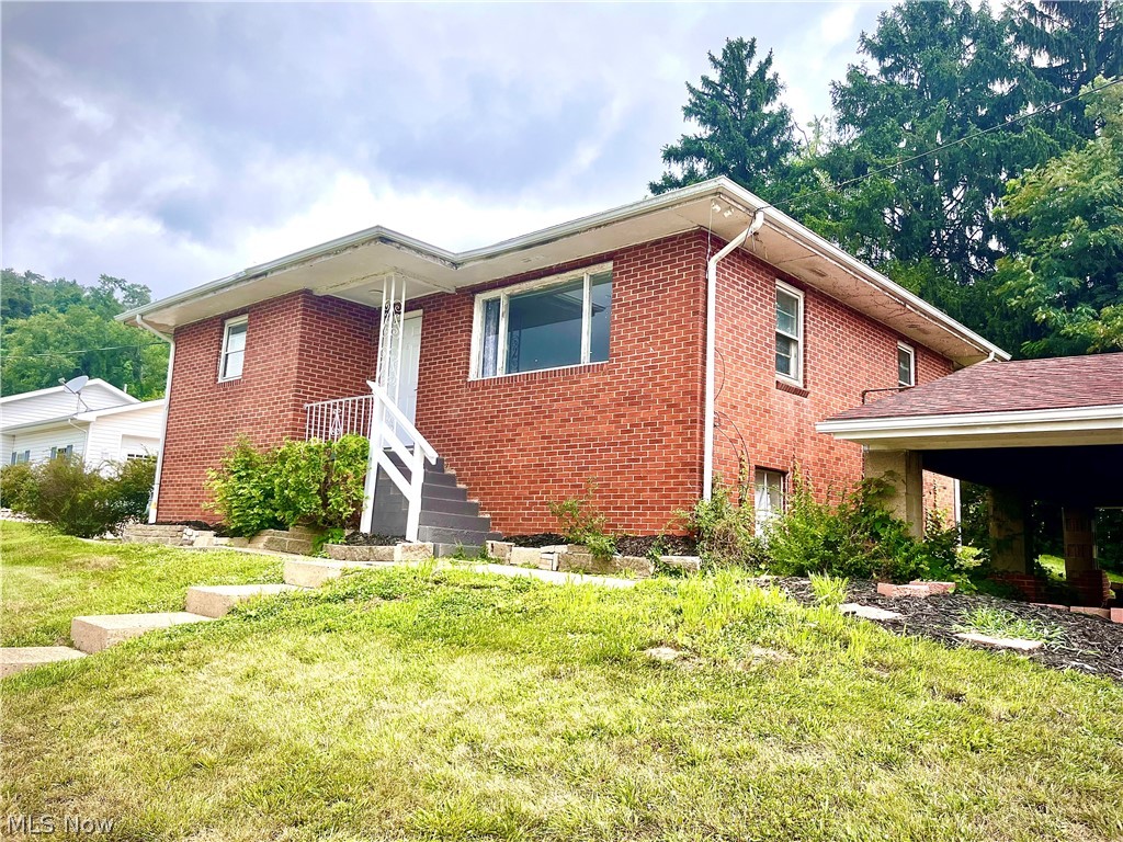 809 Delia Avenue Martins Ferry OH 43935