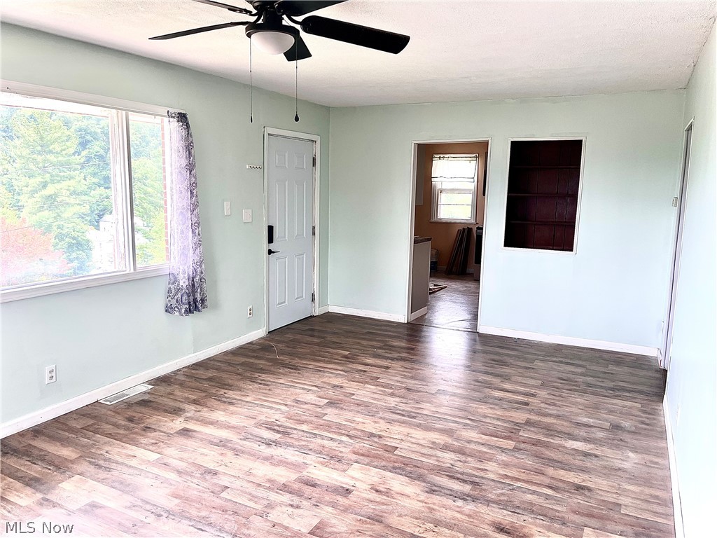 809 Delia Avenue Martins Ferry OH 43935