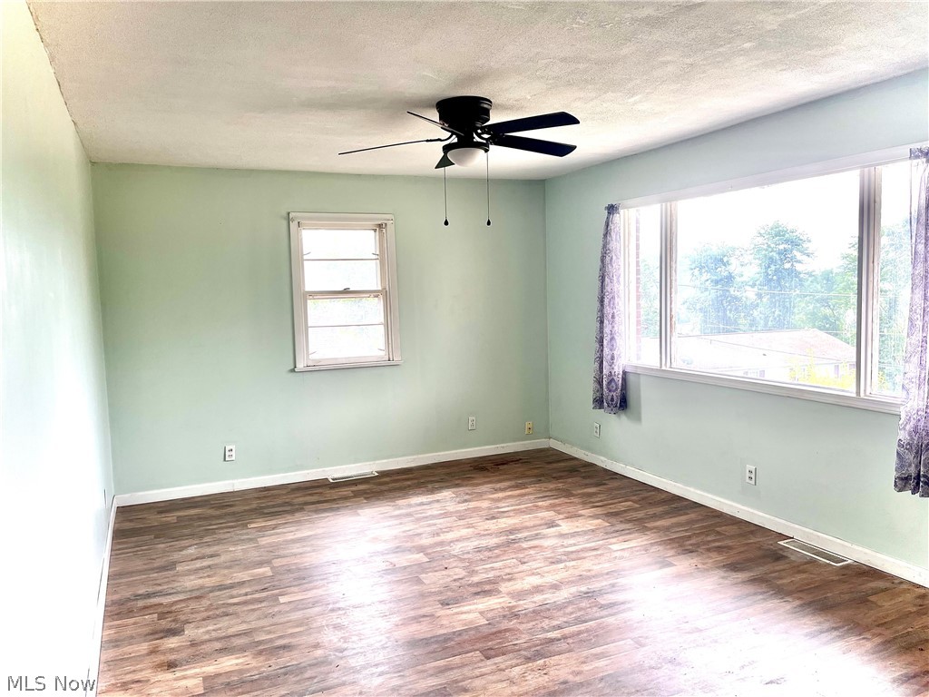 809 Delia Avenue Martins Ferry OH 43935