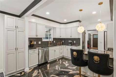 3364 Euclid Heights Boulevard Cleveland Heights OH 44118