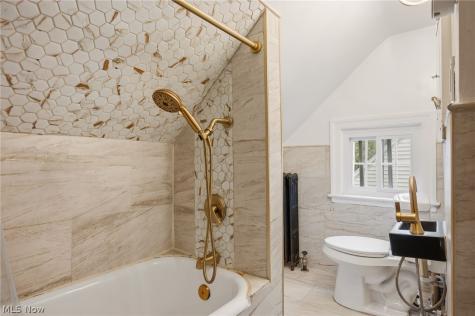 3364 Euclid Heights Boulevard Cleveland Heights OH 44118