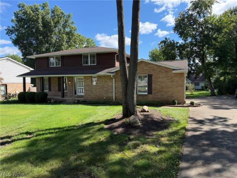 762 Sawmill Trail NE Massillon OH 44646