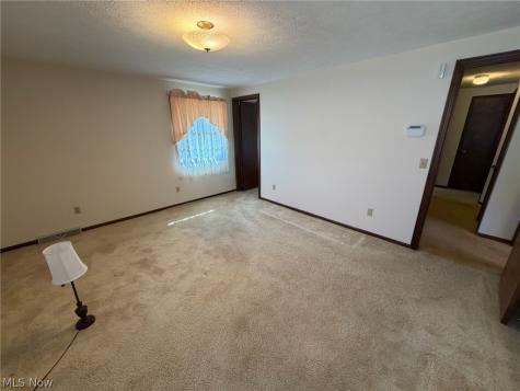 762 Sawmill Trail NE Massillon OH 44646