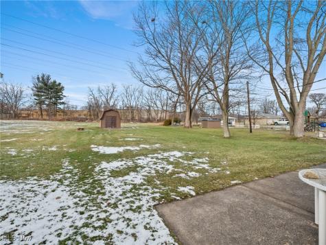 4250 Dawncliff Drive Brooklyn OH 44144