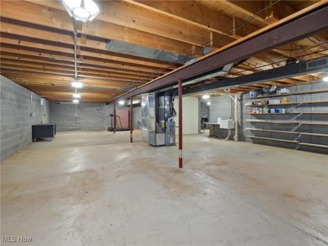 4250 Dawncliff Drive Brooklyn OH 44144