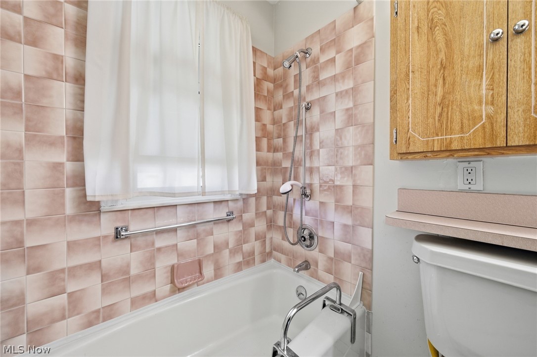 8608 Morton Avenue Brooklyn OH 44144