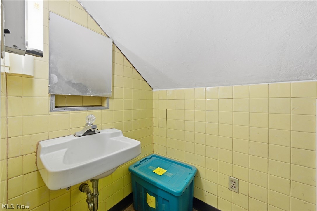 8608 Morton Avenue Brooklyn OH 44144