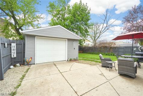 2526 Edgebrook Avenue Akron OH 44312