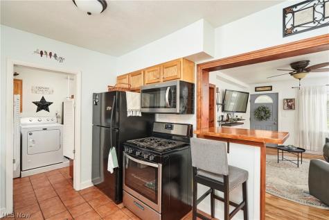 2526 Edgebrook Avenue Akron OH 44312