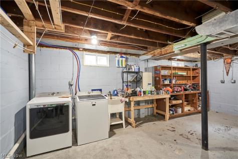 254 Lownsdale Avenue Akron OH 44313