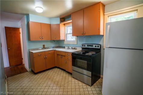 8270 Westmoor Road Mentor OH 44060