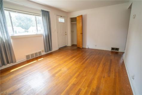 8270 Westmoor Road Mentor OH 44060