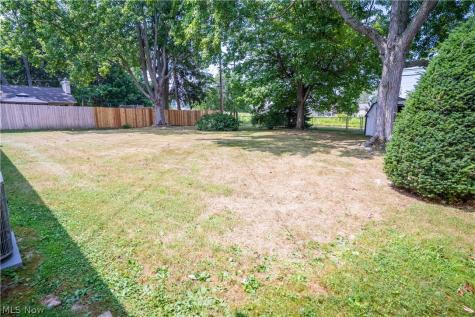 8270 Westmoor Road Mentor OH 44060