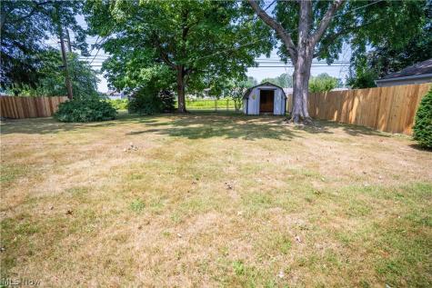 8270 Westmoor Road Mentor OH 44060