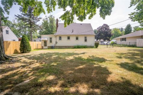8270 Westmoor Road Mentor OH 44060