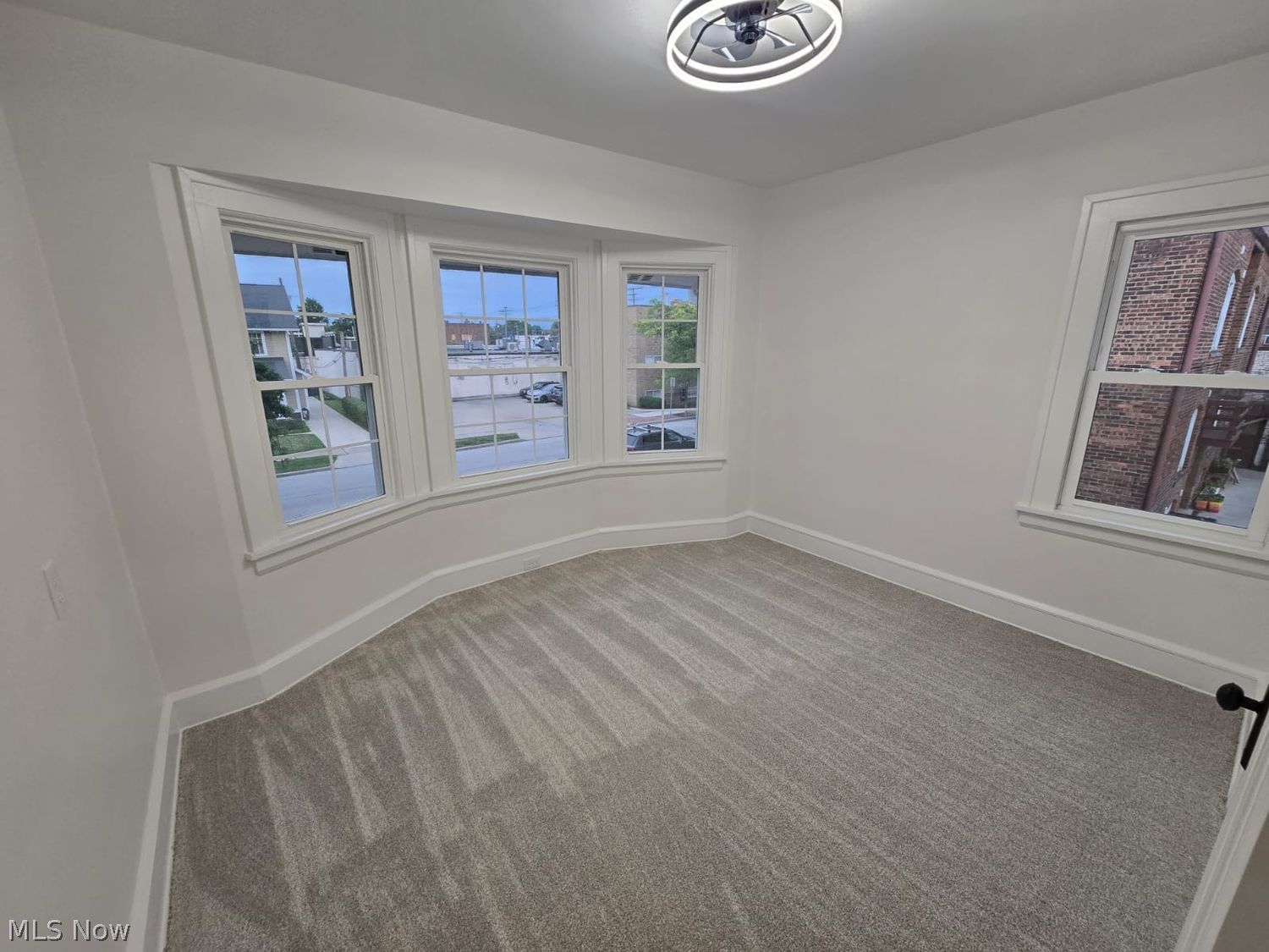 1662 Woodward Avenue Lakewood OH 44107