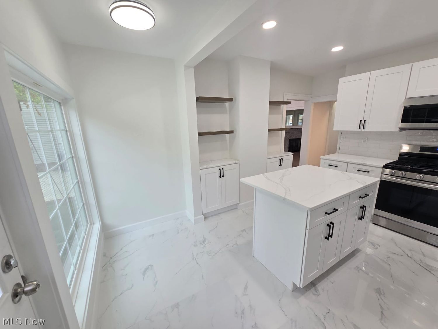 1662 Woodward Avenue Lakewood OH 44107