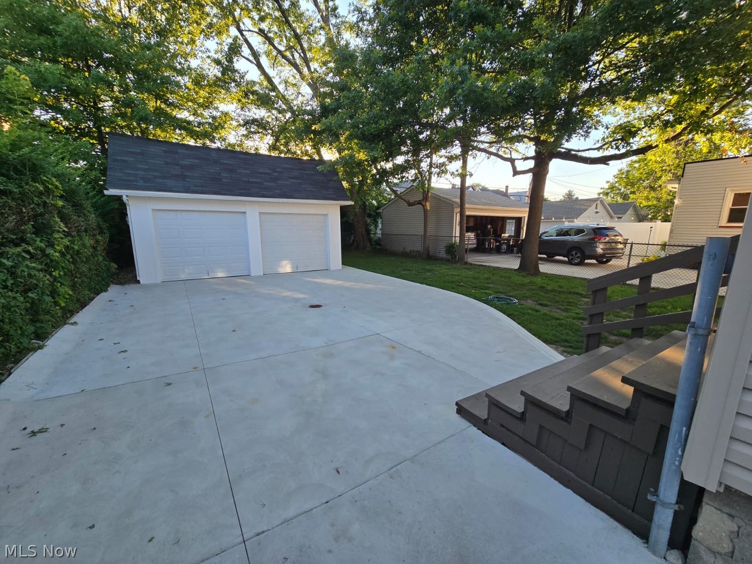 1662 Woodward Avenue Lakewood OH 44107