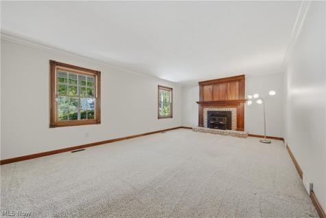 992 Liberty Lane NW North Canton OH 44720