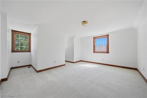 992 Liberty Lane NW North Canton OH 44720