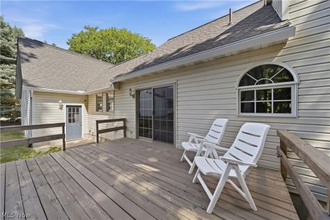 992 Liberty Lane NW North Canton OH 44720