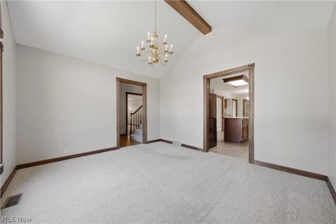 992 Liberty Lane NW North Canton OH 44720