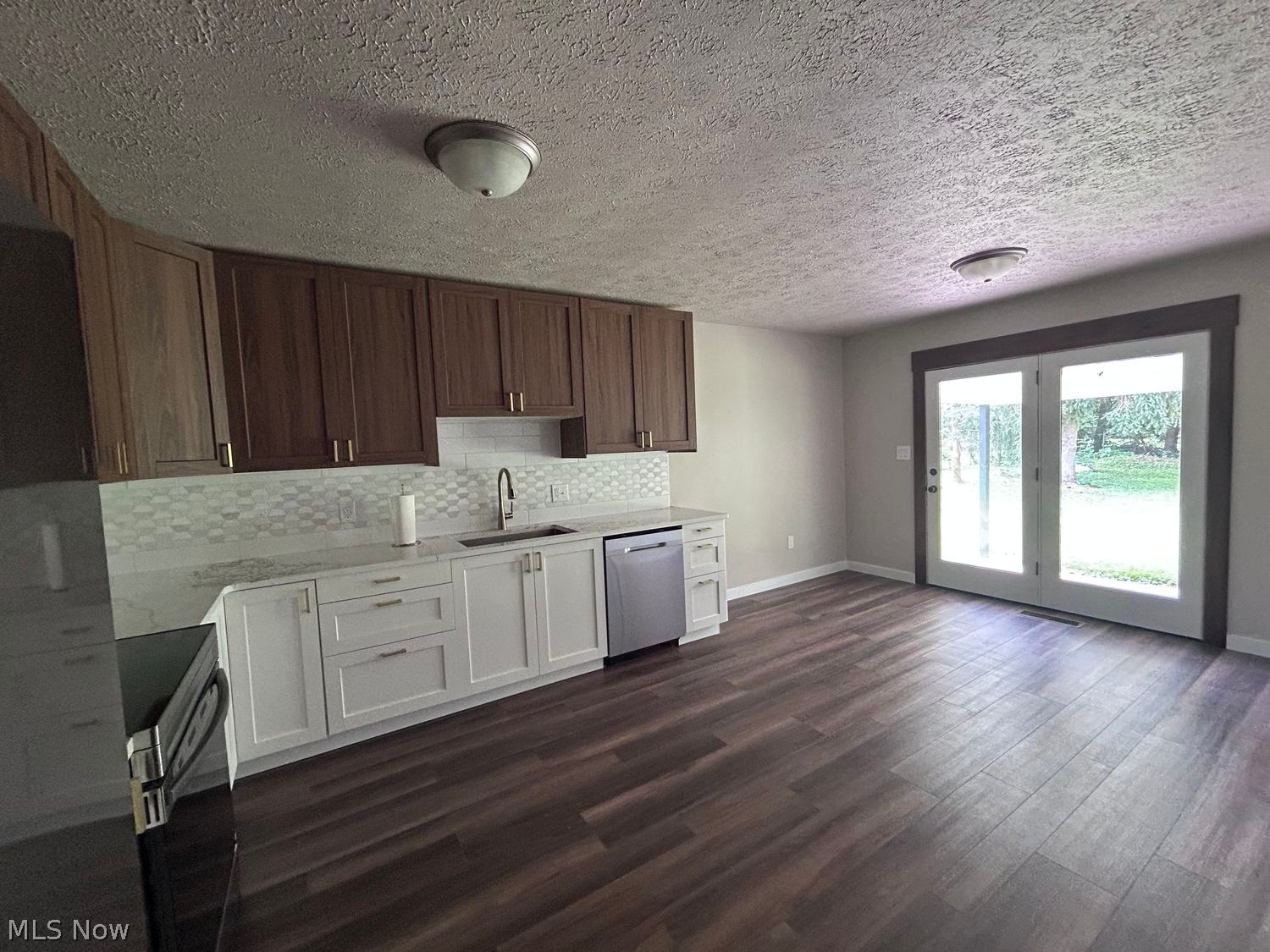 1181 Point Of View Drive Wooster OH 44691