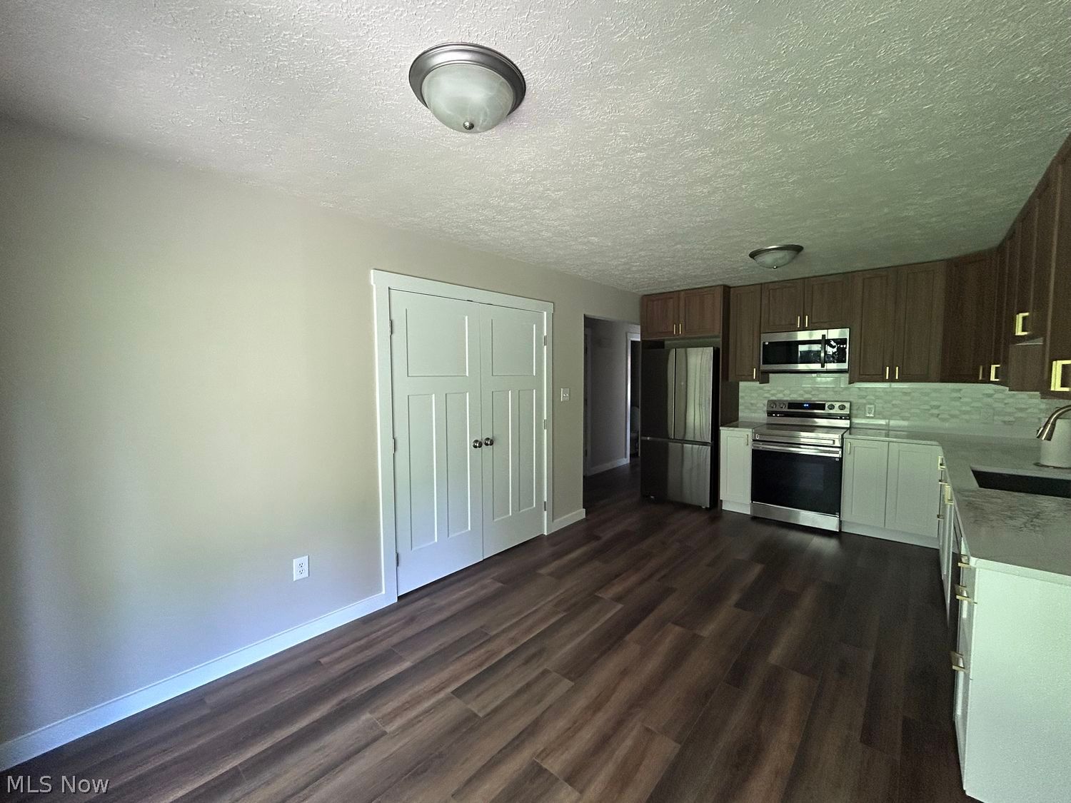 1181 Point Of View Drive Wooster OH 44691