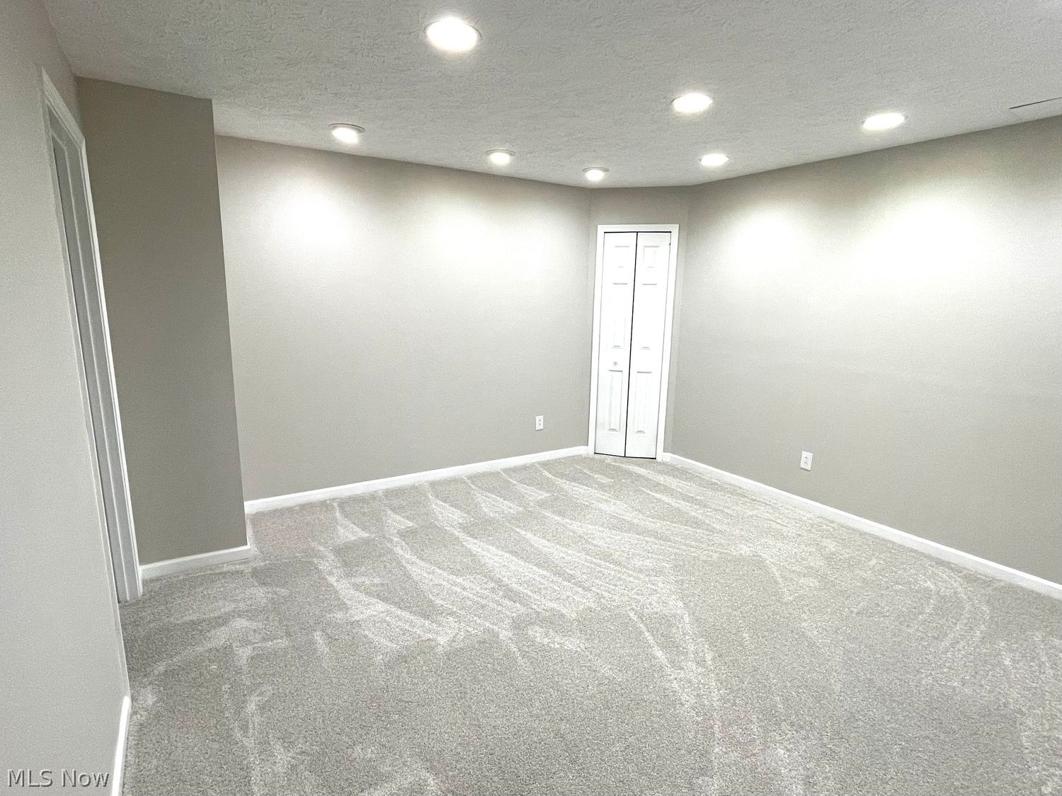 756 Sparrow Way Wadsworth OH 44281