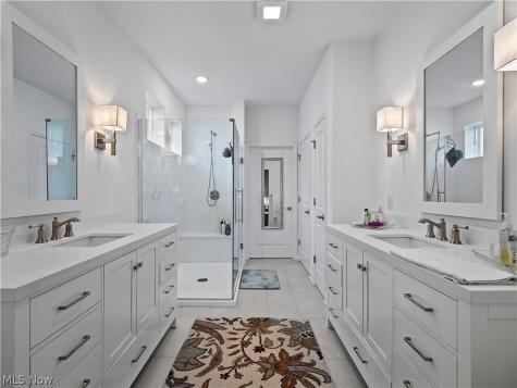 2178 Myla Way Amherst OH 44035