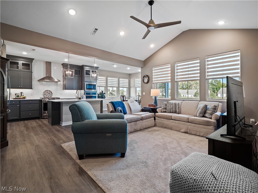 2178 Myla Way Amherst OH 44035